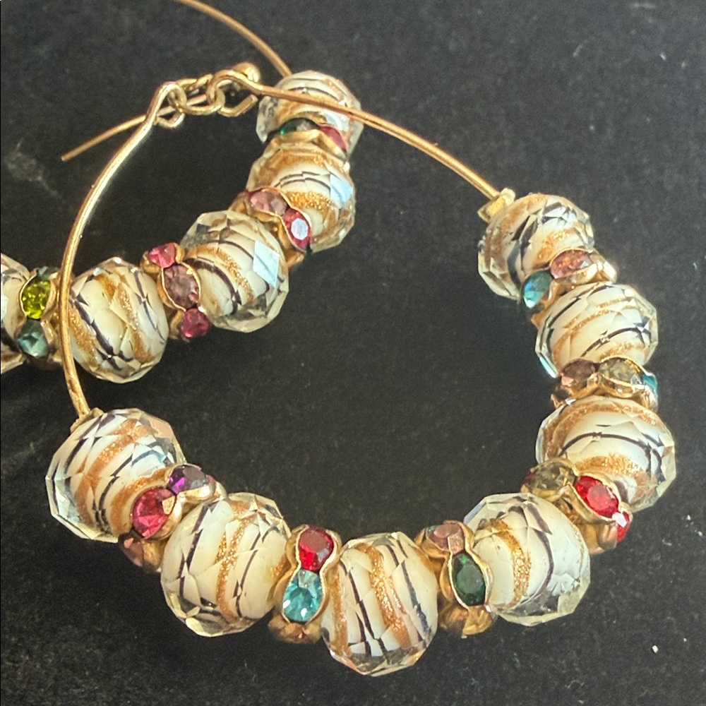 Elegant Gold Hoop Earrings with Multicolor Beads